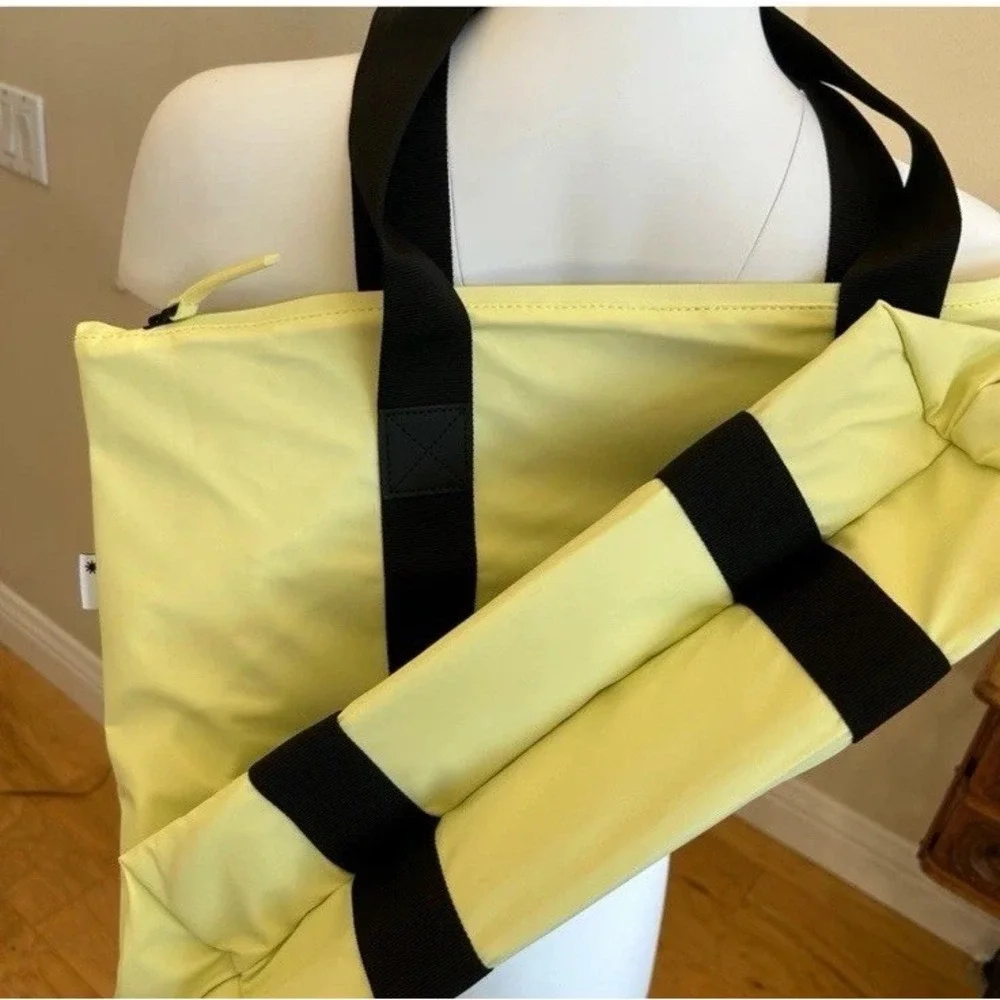 RAINS‎ rush tote bag - waterproof Denmark NWT - commuter new Straw Butter Yellow